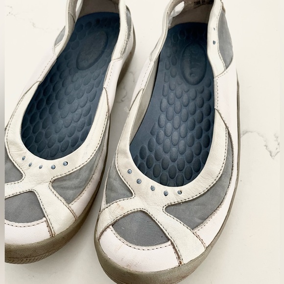 Privo by Clark’s Athletic Slip-On Shoes (US 6) - Picture 2 of 8